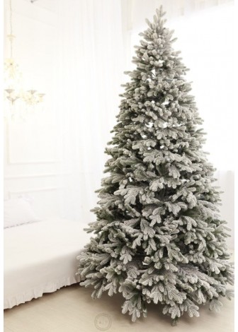 Засніжена лита ялина на крабах Нью-Йорк 2,1 м